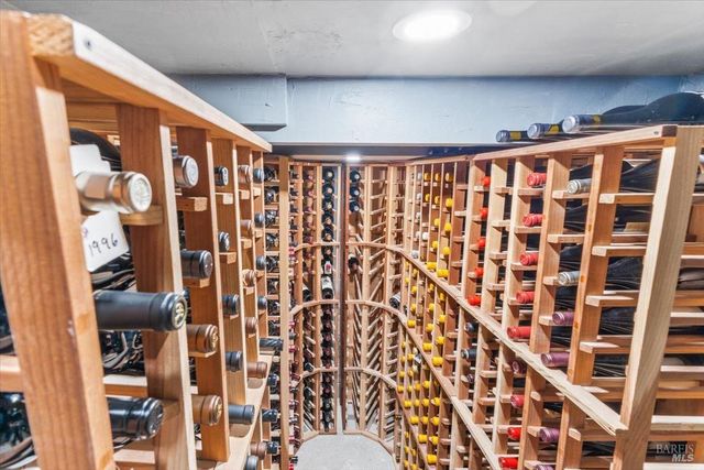 433 Tee Ct, Healdsburg, CA 95448