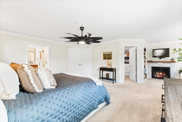 433 Tee Ct, Healdsburg, CA 95448