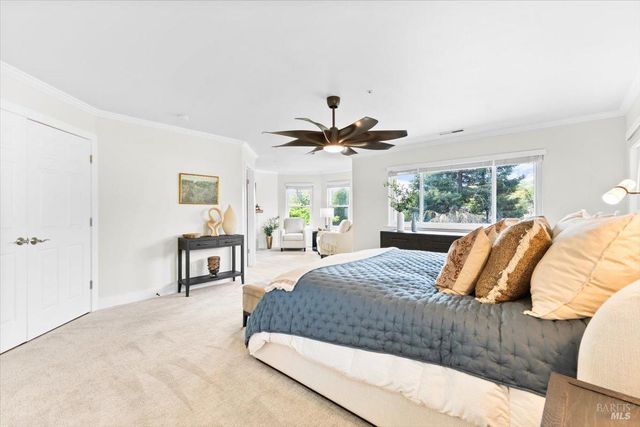 433 Tee Ct, Healdsburg, CA 95448