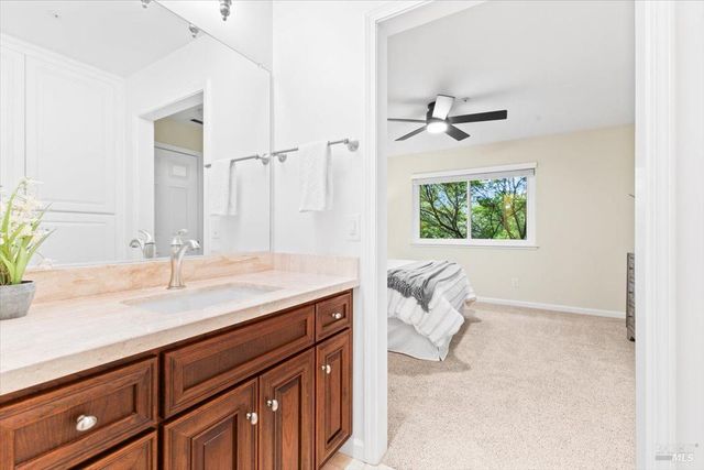 433 Tee Ct, Healdsburg, CA 95448