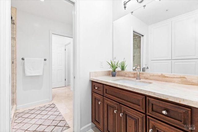 433 Tee Ct, Healdsburg, CA 95448