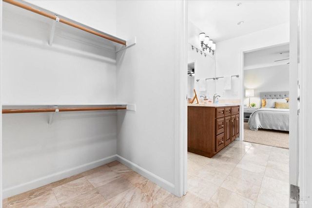 433 Tee Ct, Healdsburg, CA 95448