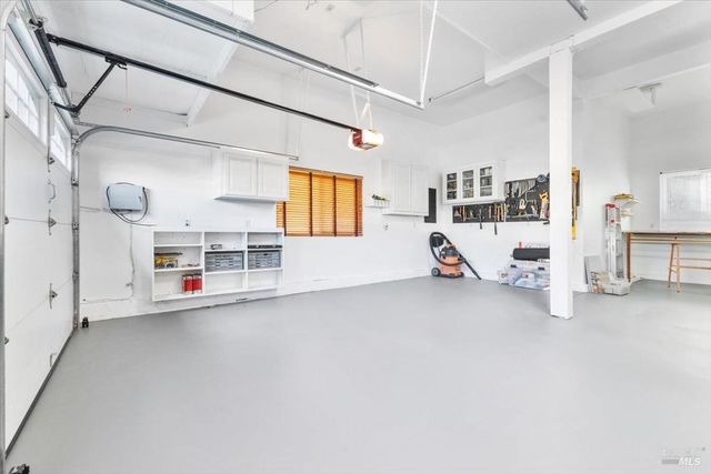 433 Tee Ct, Healdsburg, CA 95448