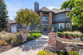 433 Tee Ct, Healdsburg, CA 95448