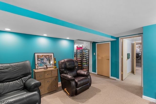 5 Corsi Rd, Bloomfield Twp., NJ 07003