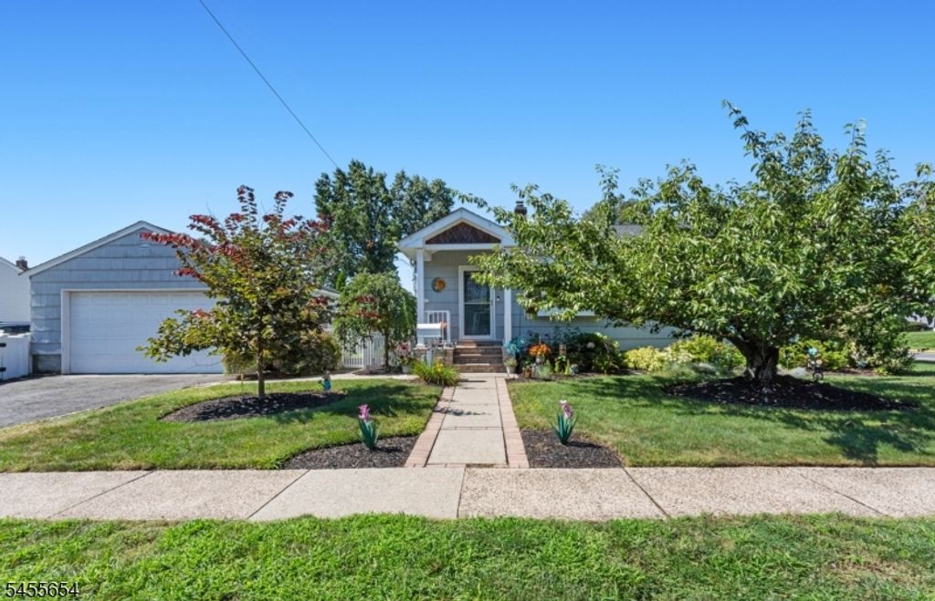 5 Corsi Rd, Bloomfield Twp., NJ 07003 — photo 2