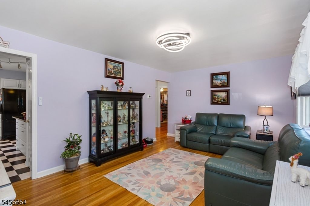 5 Corsi Rd, Bloomfield Twp., NJ 07003 — photo 4