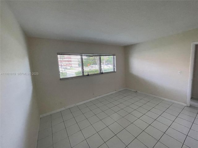 1450 Atlantic Shores Blvd 109, Hallandale Beach, FL 33009