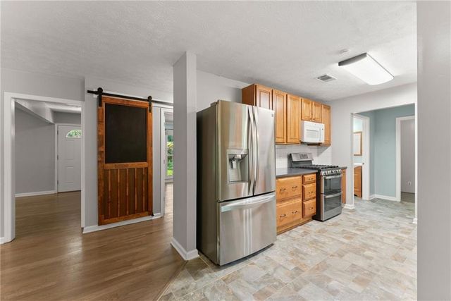 2777 Rosemont Drive NW, Lawrenceville, GA 30044