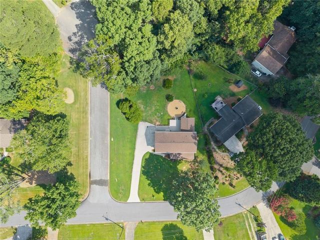 2777 Rosemont Drive NW, Lawrenceville, GA 30044