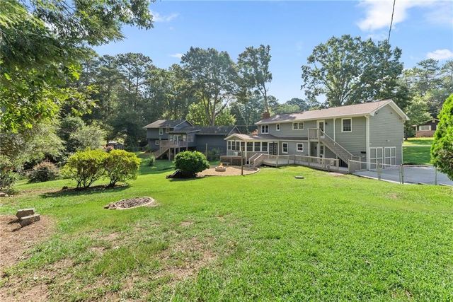 2777 Rosemont Drive NW, Lawrenceville, GA 30044