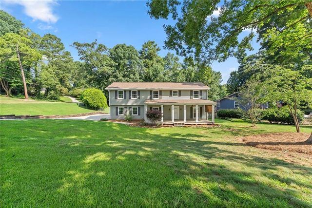 2777 Rosemont Drive NW, Lawrenceville, GA 30044