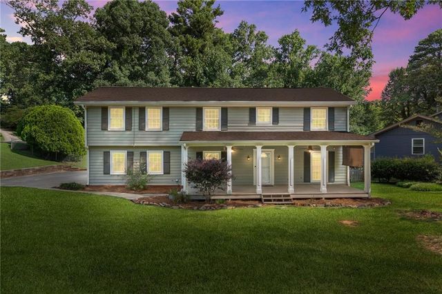 2777 Rosemont Drive NW, Lawrenceville, GA 30044