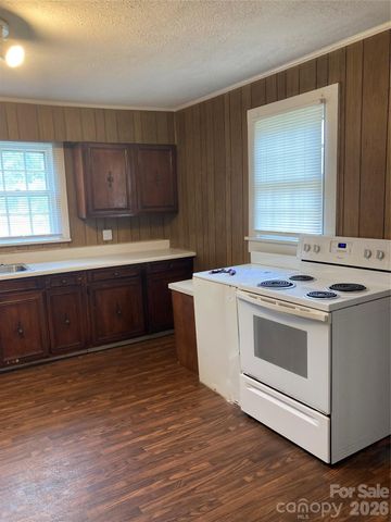 2407 Florida Avenue, Kannapolis, NC 28083