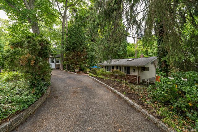 49 Elwood Road, Northport, NY 11768