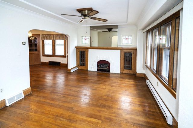 160 N 68th STREET, Milwaukee, WI 53213