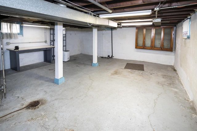 160 N 68th STREET, Milwaukee, WI 53213