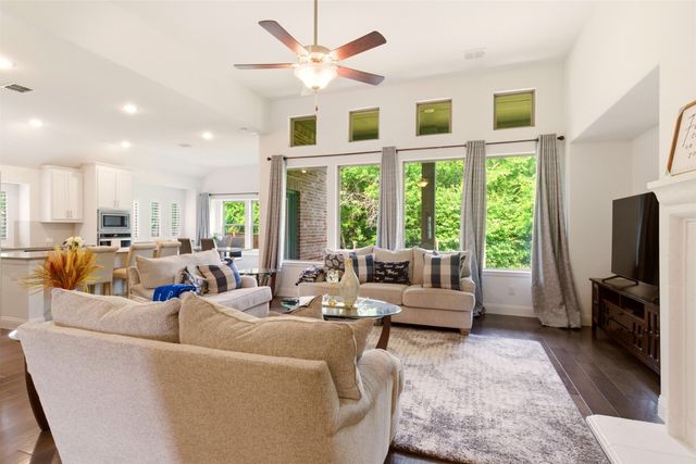 510 Royal Oaks Lane, Oak Point, TX 75068