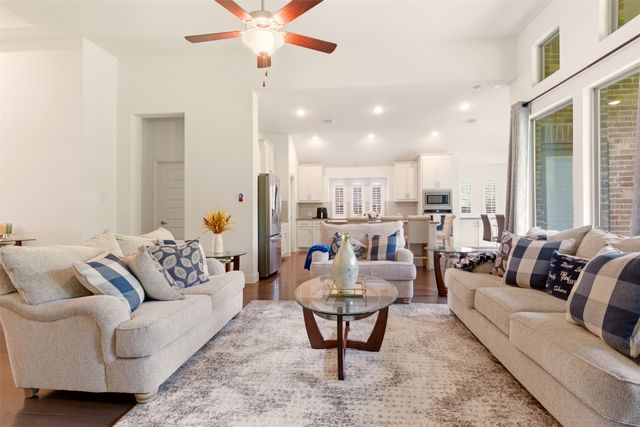 510 Royal Oaks Lane, Oak Point, TX 75068