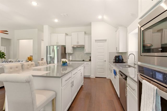 510 Royal Oaks Lane, Oak Point, TX 75068