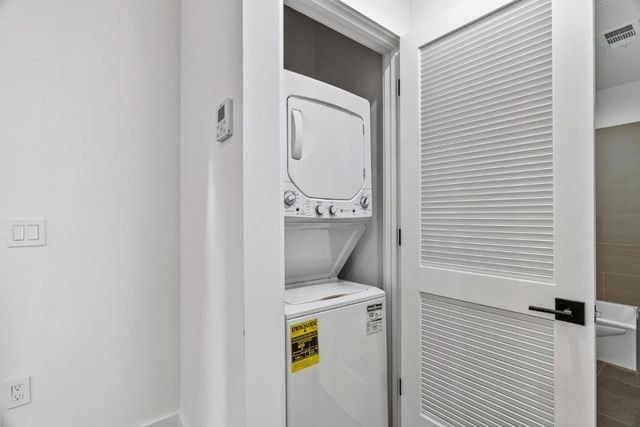 908 Woodside Road, Redwood City, CA 94061