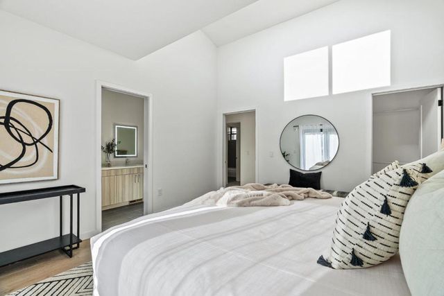 908 Woodside Road, Redwood City, CA 94061