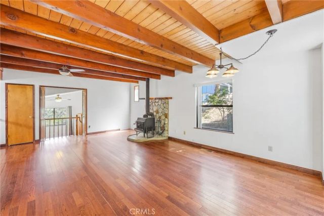 595 Arbula, Crestline, CA 92325