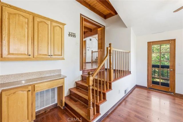 595 Arbula, Crestline, CA 92325