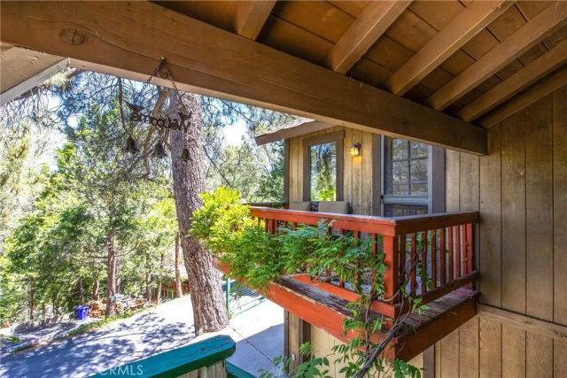 595 Arbula, Crestline, CA 92325