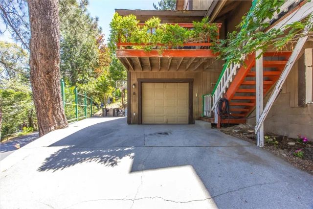 595 Arbula, Crestline, CA 92325