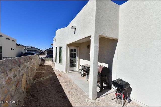 644 Paseo Dulce Avenue, Horizon City, TX 79928