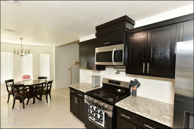 644 Paseo Dulce Avenue, Horizon City, TX 79928