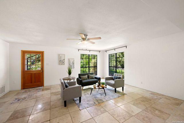 503 Olney Dr, San Antonio, TX 78209