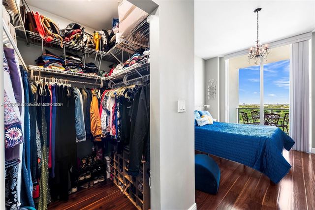 2525 SW 3rd 906, Miami, FL 33129