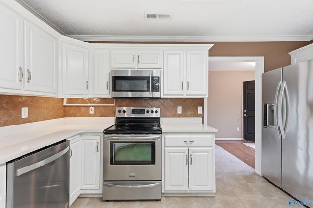 2915 Whiteford Drive, Decatur, AL 35603