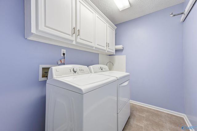 2915 Whiteford Drive, Decatur, AL 35603