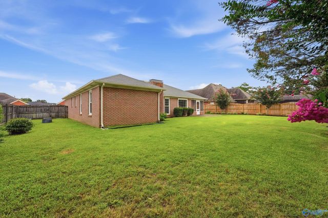 2915 Whiteford Drive, Decatur, AL 35603