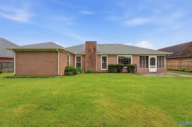 2915 Whiteford Drive, Decatur, AL 35603