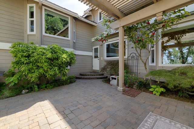 5537 Ridge Park Drive, Loomis, CA 95650