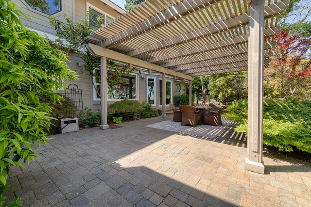 5537 Ridge Park Drive, Loomis, CA 95650