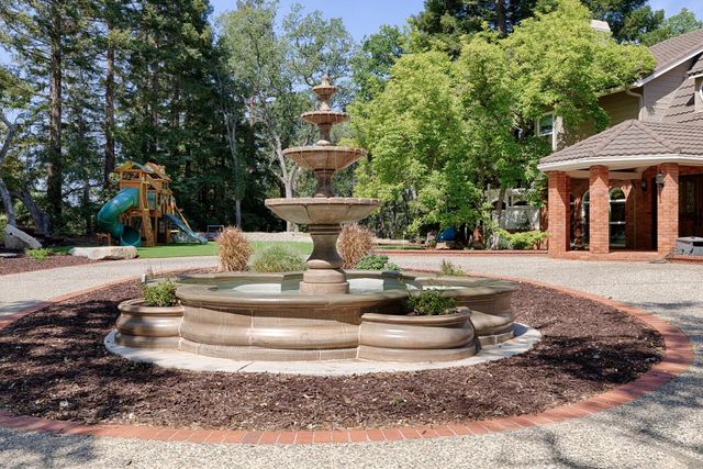 5537 Ridge Park Drive, Loomis, CA 95650