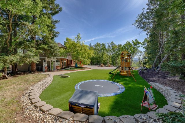 5537 Ridge Park Drive, Loomis, CA 95650