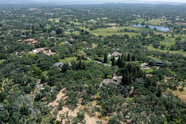 5537 Ridge Park Drive, Loomis, CA 95650