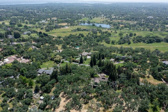 5537 Ridge Park Drive, Loomis, CA 95650