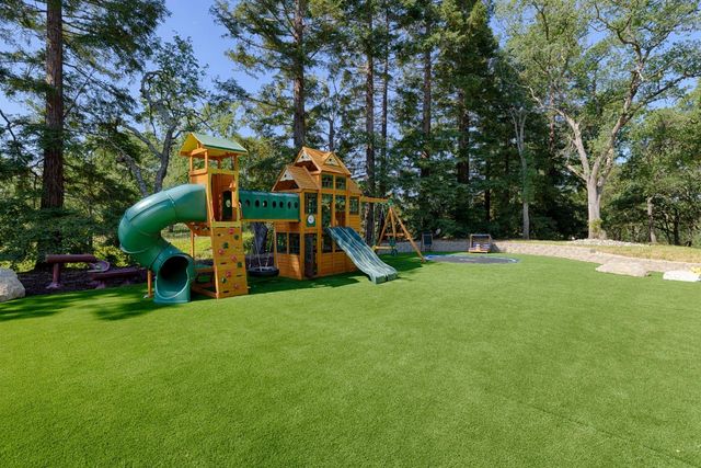 5537 Ridge Park Drive, Loomis, CA 95650