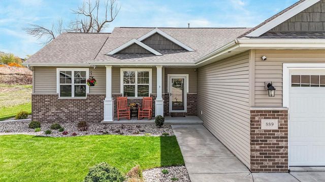 889 W HUBBLE LANE, Appleton, WI 54913