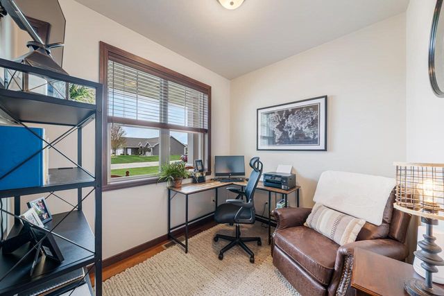 889 W HUBBLE LANE, Appleton, WI 54913