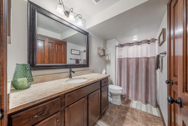 889 W HUBBLE LANE, Appleton, WI 54913