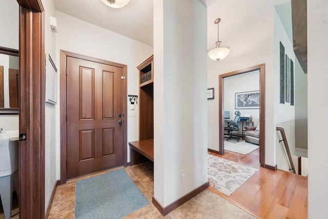 889 W HUBBLE LANE, Appleton, WI 54913