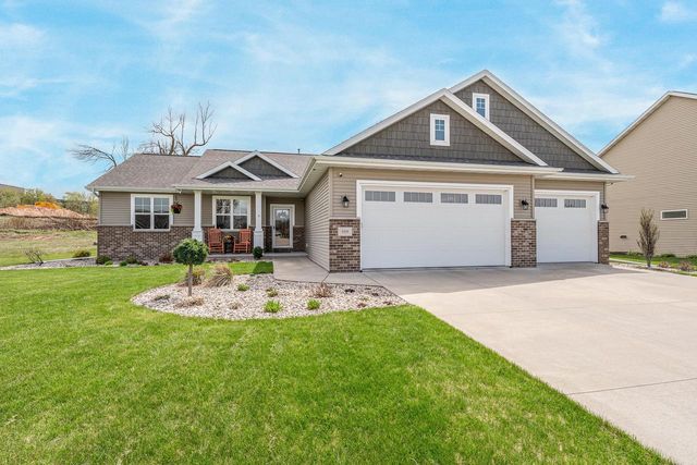 889 W HUBBLE LANE, Appleton, WI 54913